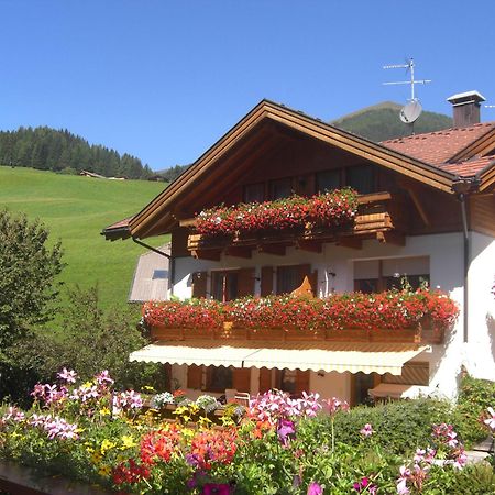 Appartements Haus Bachmann San Candido Exterior foto