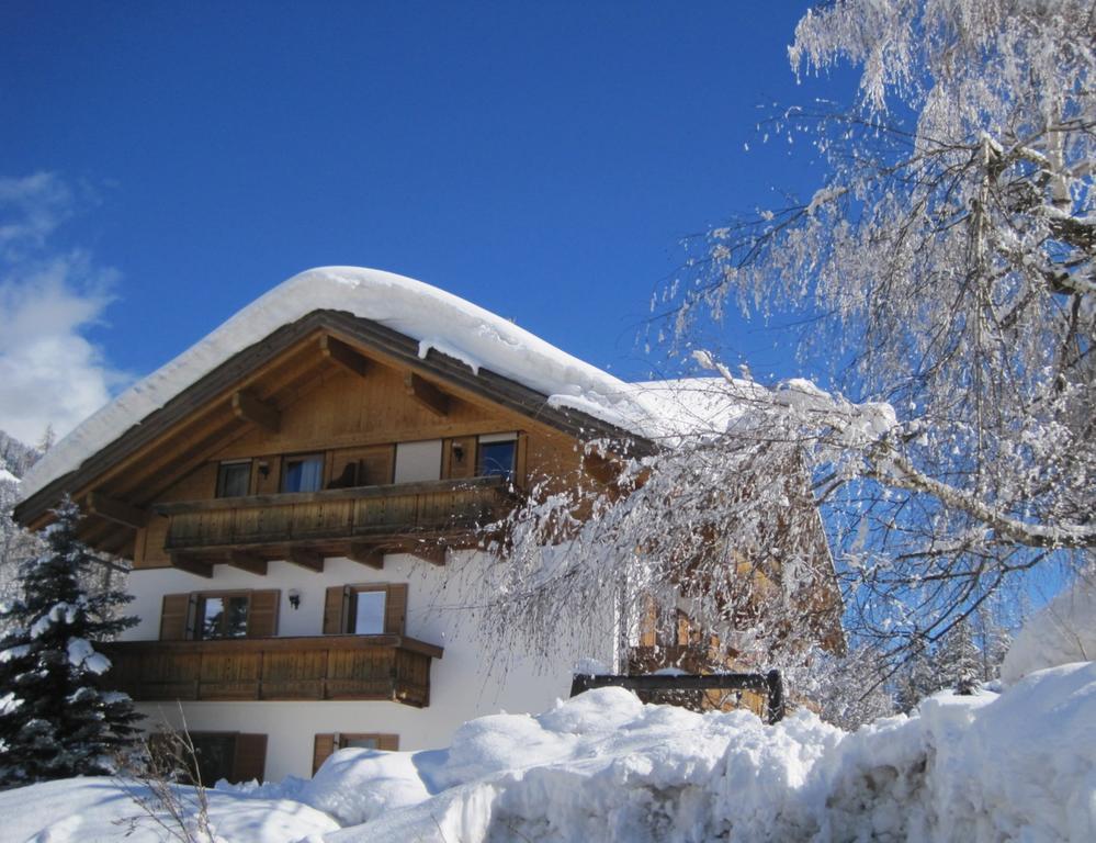 Appartements Haus Bachmann San Candido Exterior foto