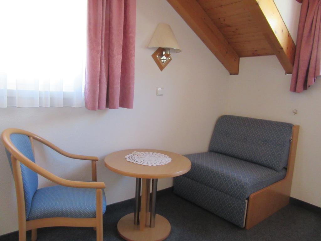 Appartements Haus Bachmann San Candido Exterior foto